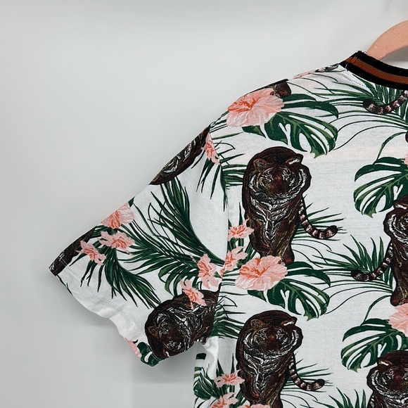 Sunrise Kingdom Tropical Green&Pink Tigger Short Sleeve Tee - Picture 9 of 11